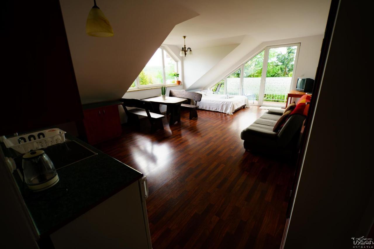 Isaan Ostrzyce Guest House Екстериор снимка