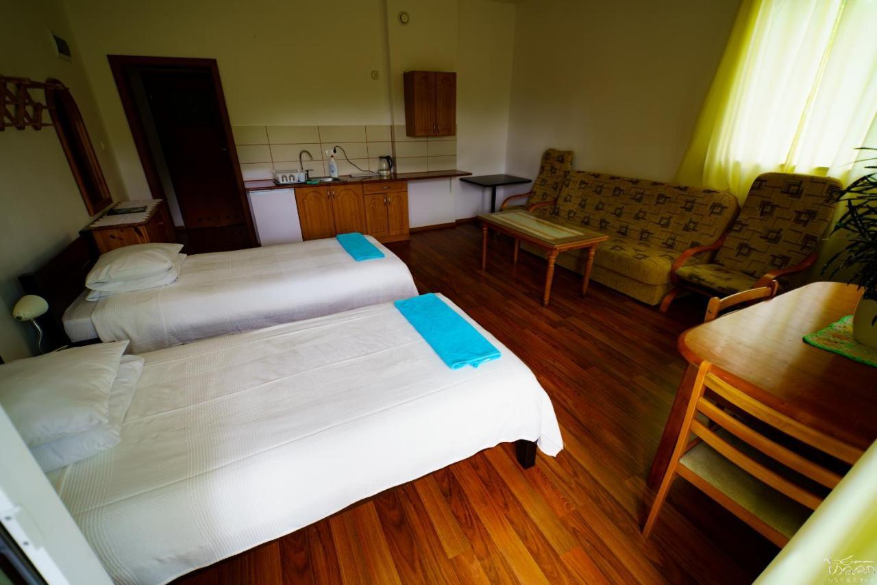 Isaan Ostrzyce Guest House Екстериор снимка