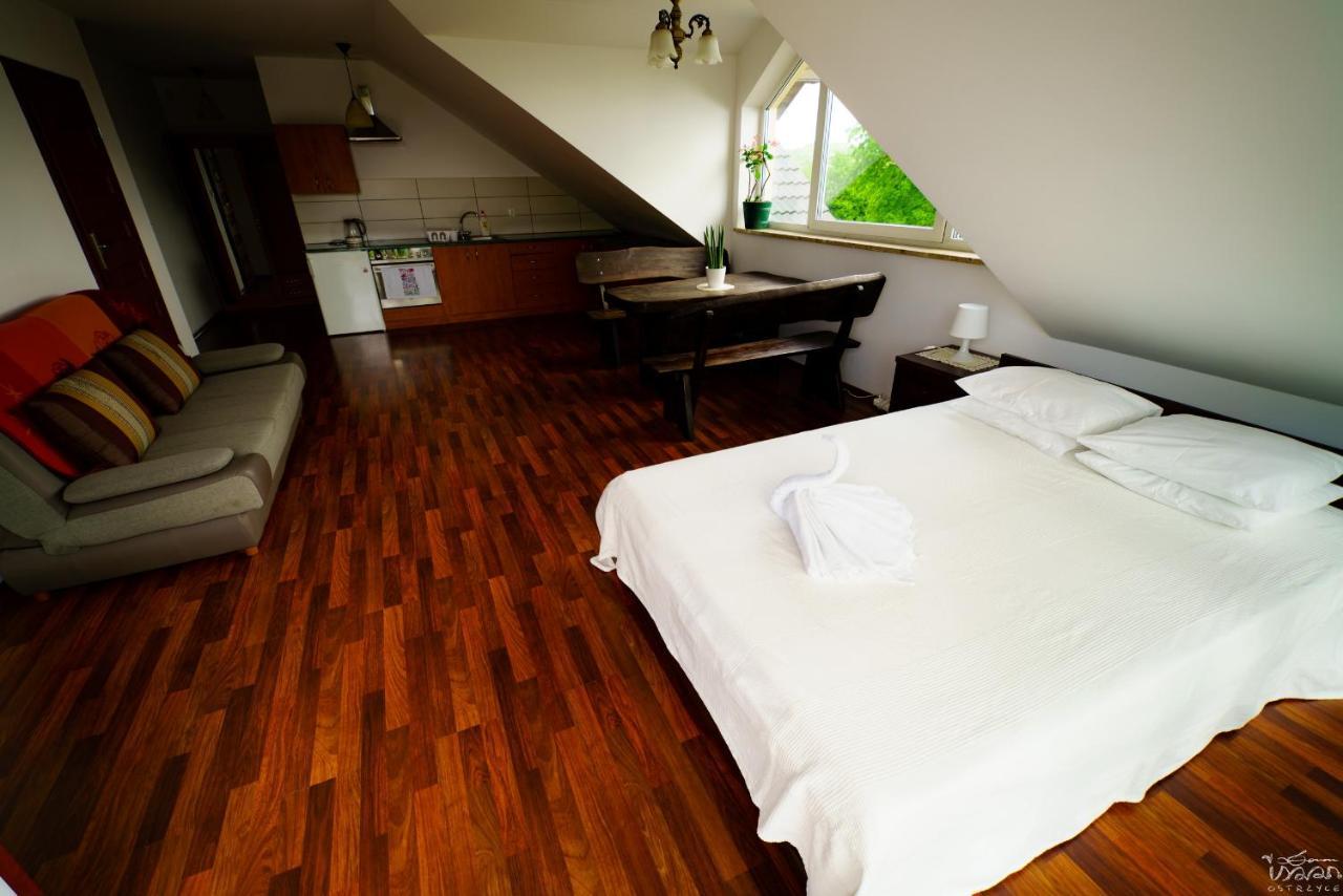 Isaan Ostrzyce Guest House Екстериор снимка