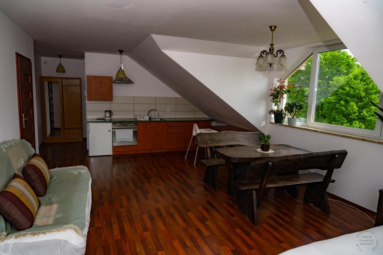Isaan Ostrzyce Guest House Екстериор снимка