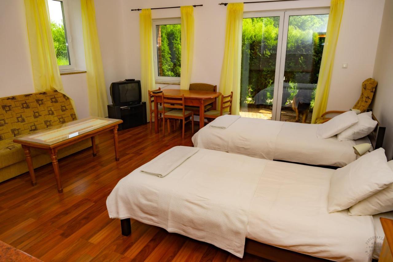 Isaan Ostrzyce Guest House Екстериор снимка