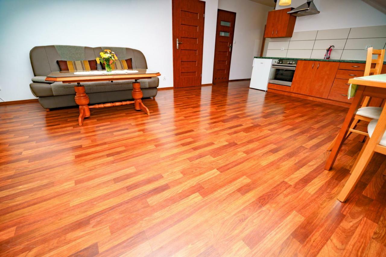 Isaan Ostrzyce Guest House Екстериор снимка