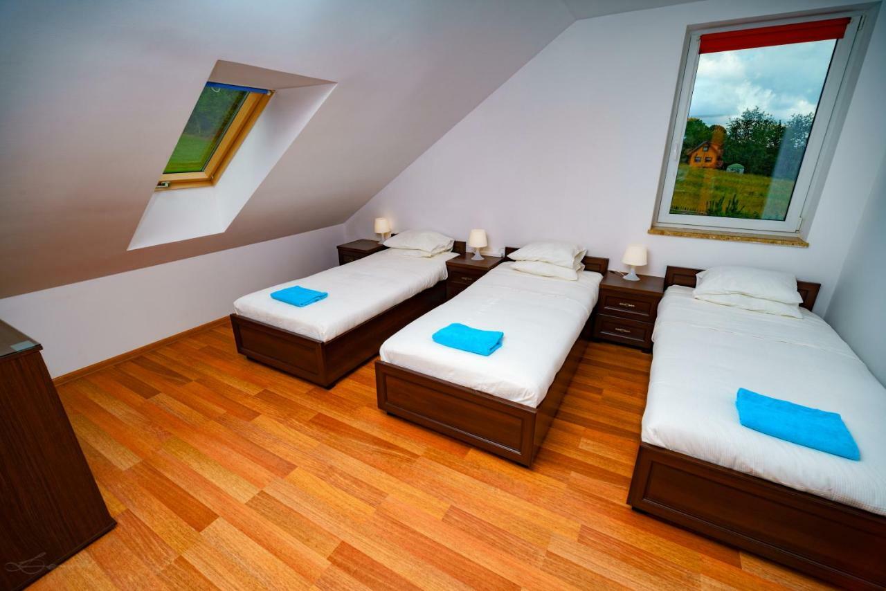 Isaan Ostrzyce Guest House Екстериор снимка