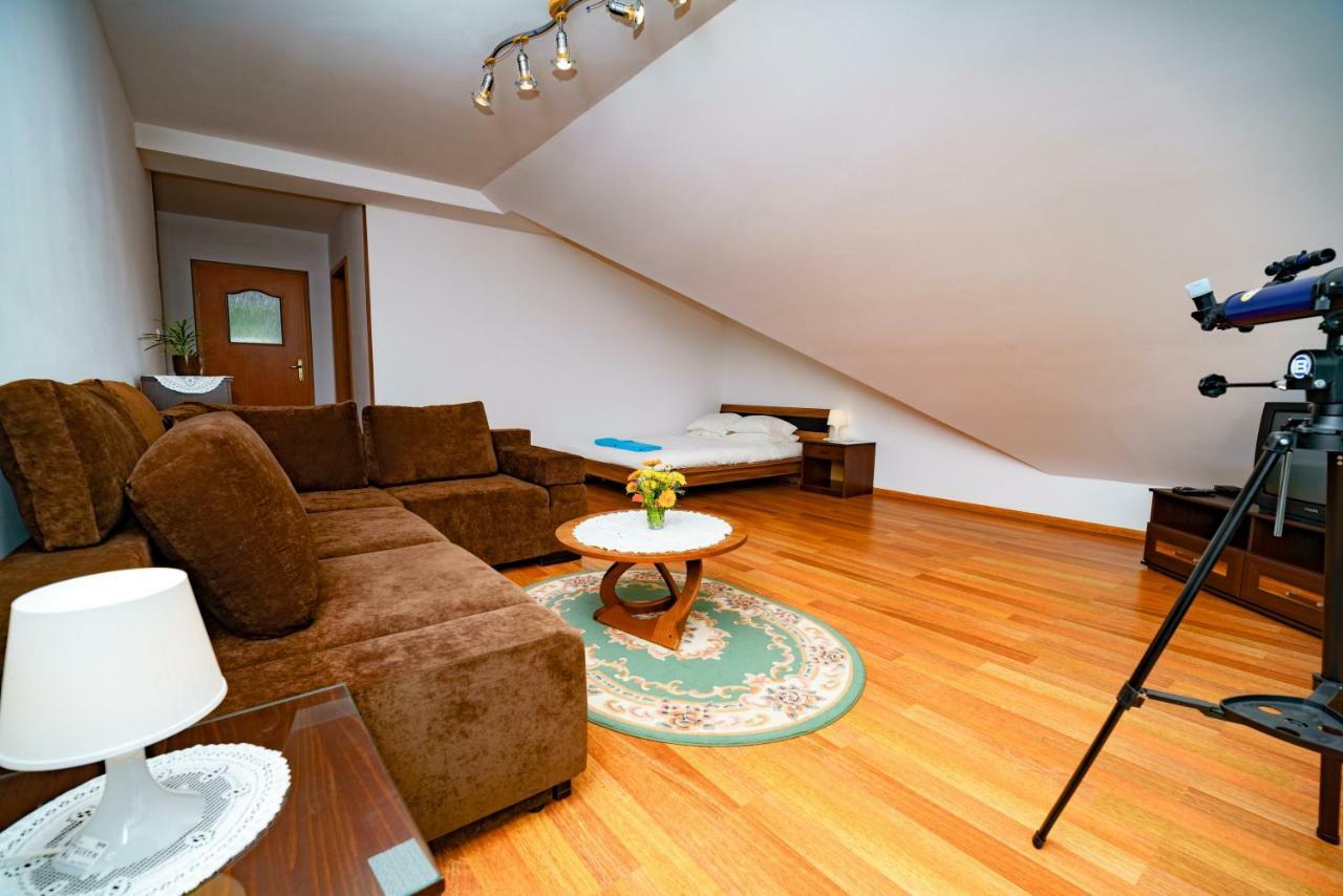Isaan Ostrzyce Guest House Екстериор снимка
