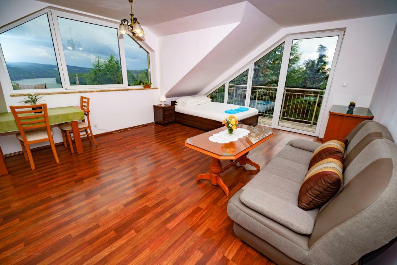 Isaan Ostrzyce Guest House Екстериор снимка